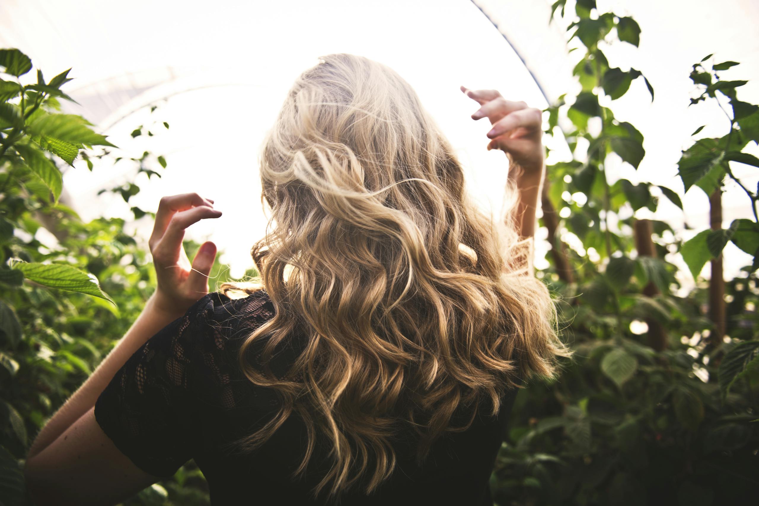 The Ultimate Hair Care Guide: How to Achieve Healthy, Shiny Hair in 2025